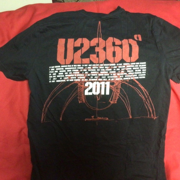 U2 360 concert tour tshirt - Picture 2 of 2